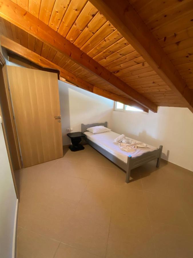 L.T. Apartment 5Th Street Sarandë Buitenkant foto