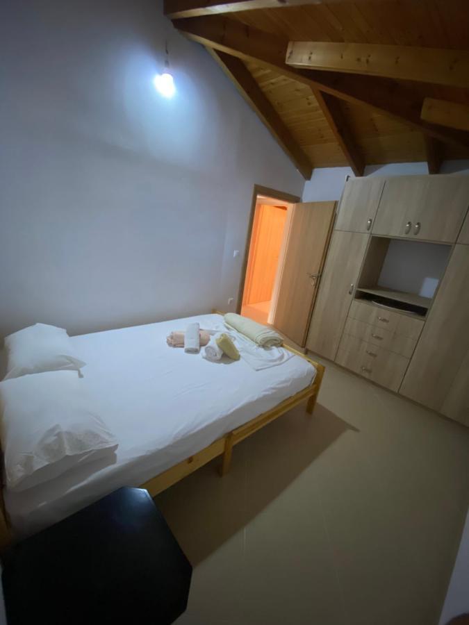 L.T. Apartment 5Th Street Sarandë Buitenkant foto