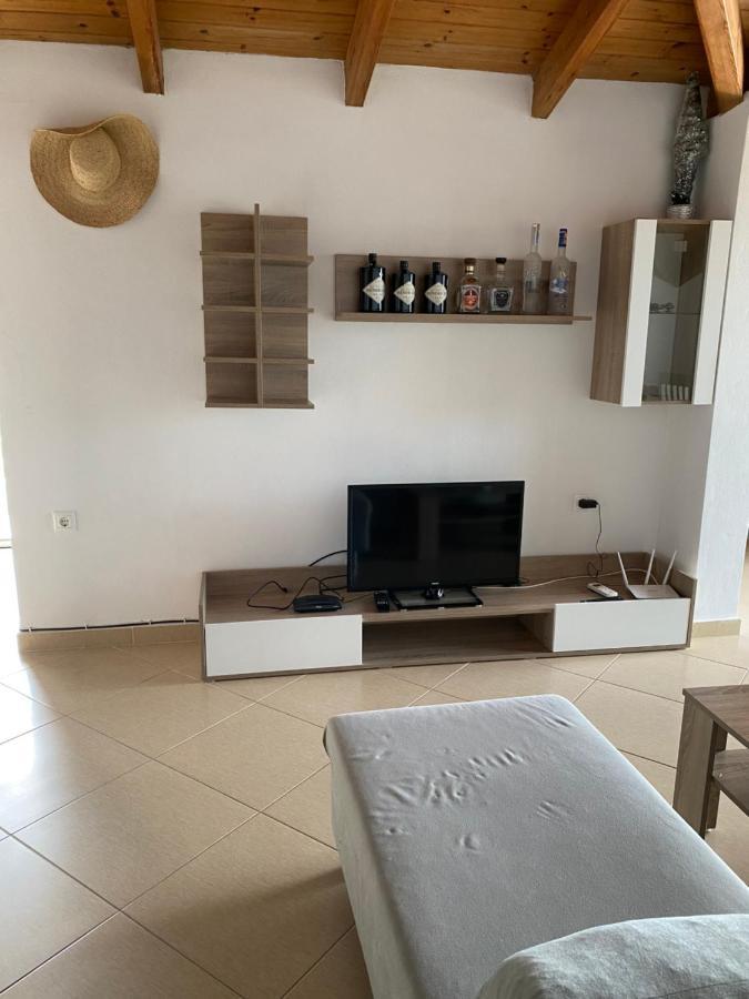 L.T. Apartment 5Th Street Sarandë Buitenkant foto