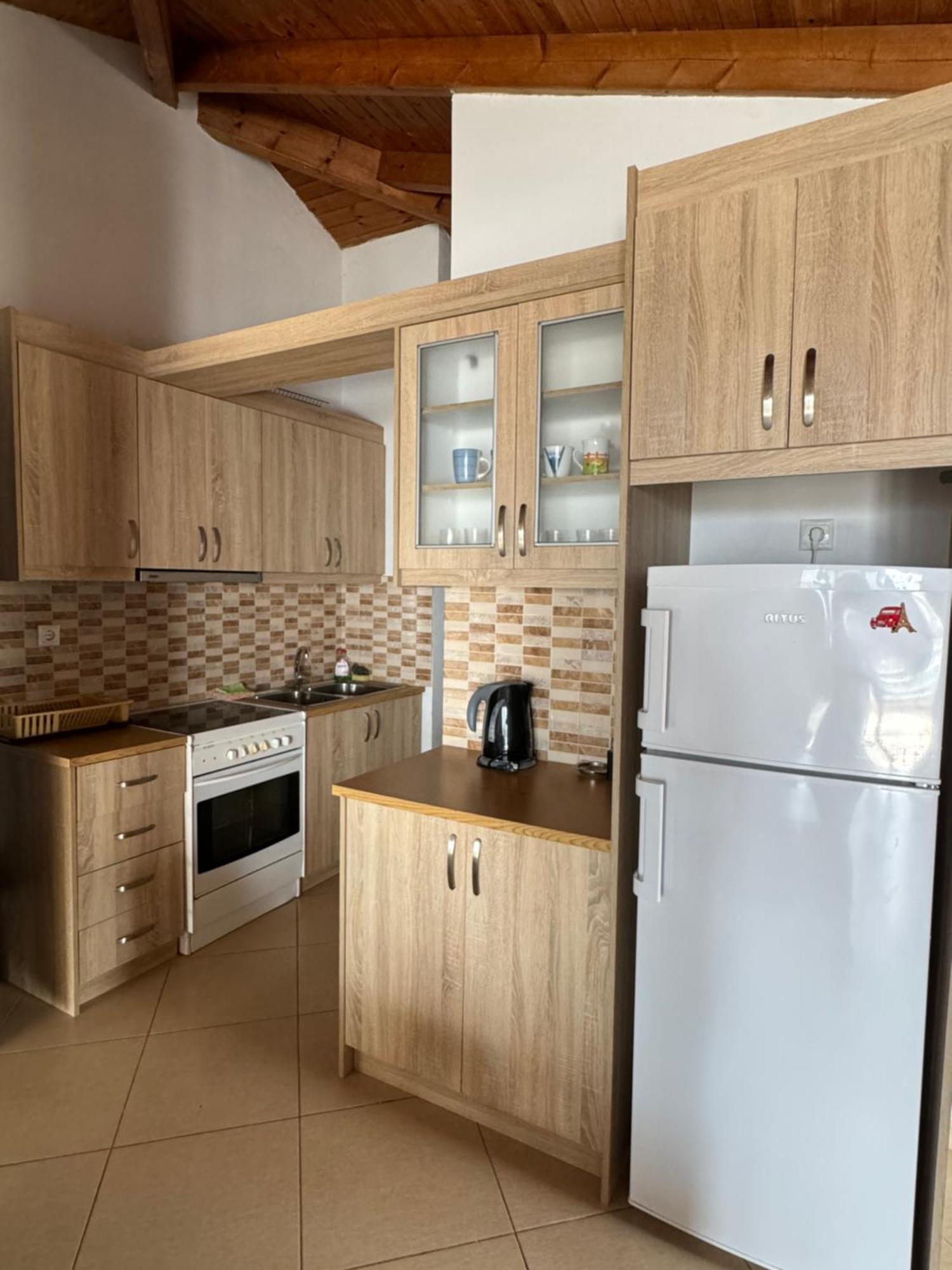 L.T. Apartment 5Th Street Sarandë Buitenkant foto