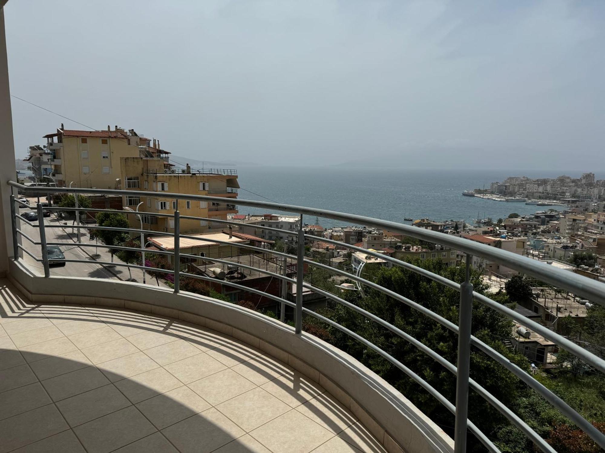 L.T. Apartment 5Th Street Sarandë Buitenkant foto